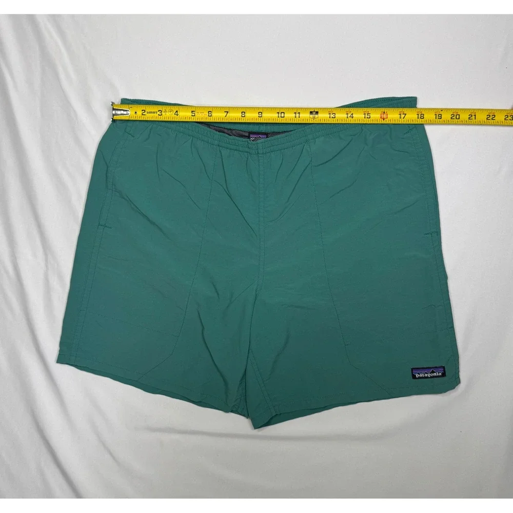 Patagonia Mens Baggies Shorts 5 Inch Inseam Green Nylon Medium Hiking Summer